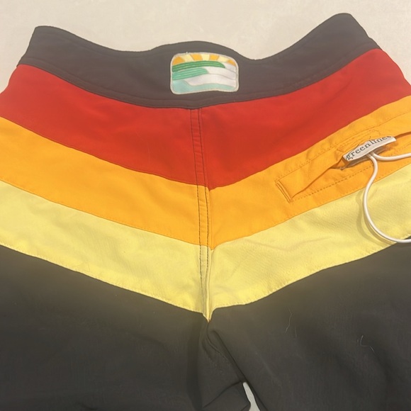 Green lines board short size 26. Great for teenage boys - Picture 6 of 7